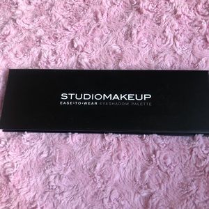 Studio makeup palette